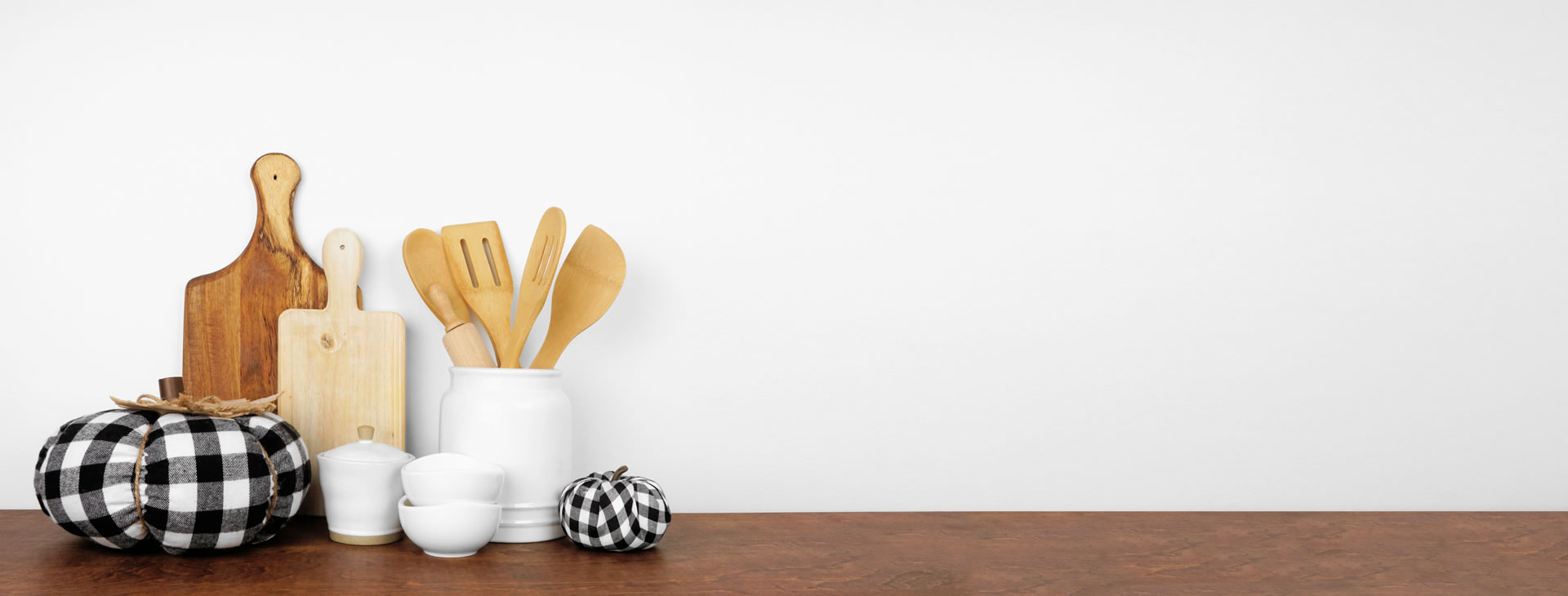 Préparation et pose de votre cuisine à véretz avec la menuiserie DJC